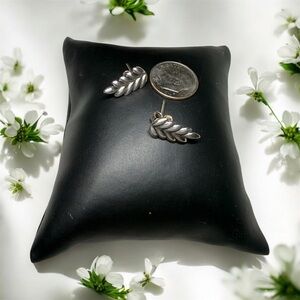 Elegant Silver 925 Leaf Earrings